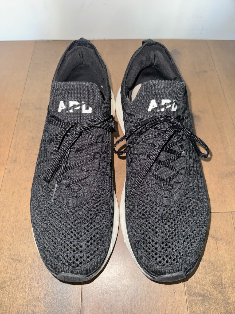 APL Men’s Black Techloom Zipline Size 11.5
